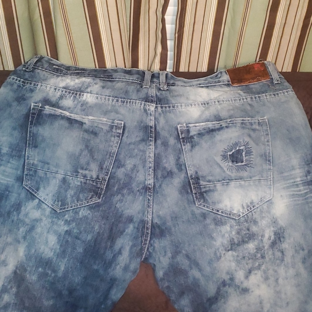 Jeans - Picture 4 of 5